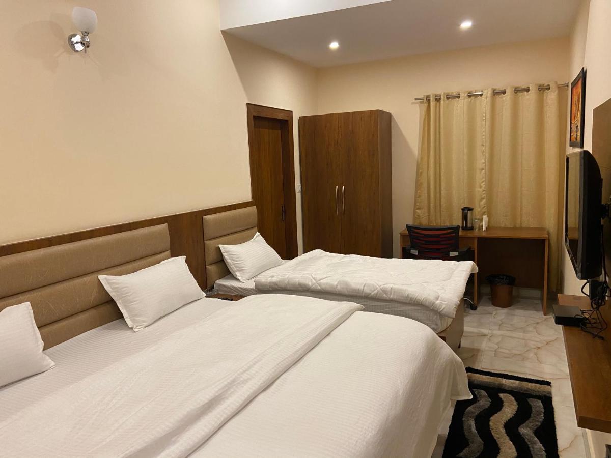 Hotel Tulsi Villa Ντεχραντούν Εξωτερικό φωτογραφία
