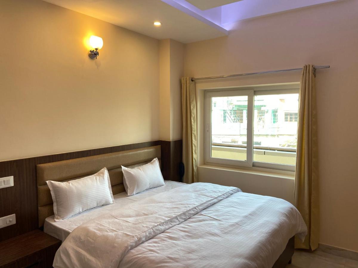 Hotel Tulsi Villa Ντεχραντούν Εξωτερικό φωτογραφία