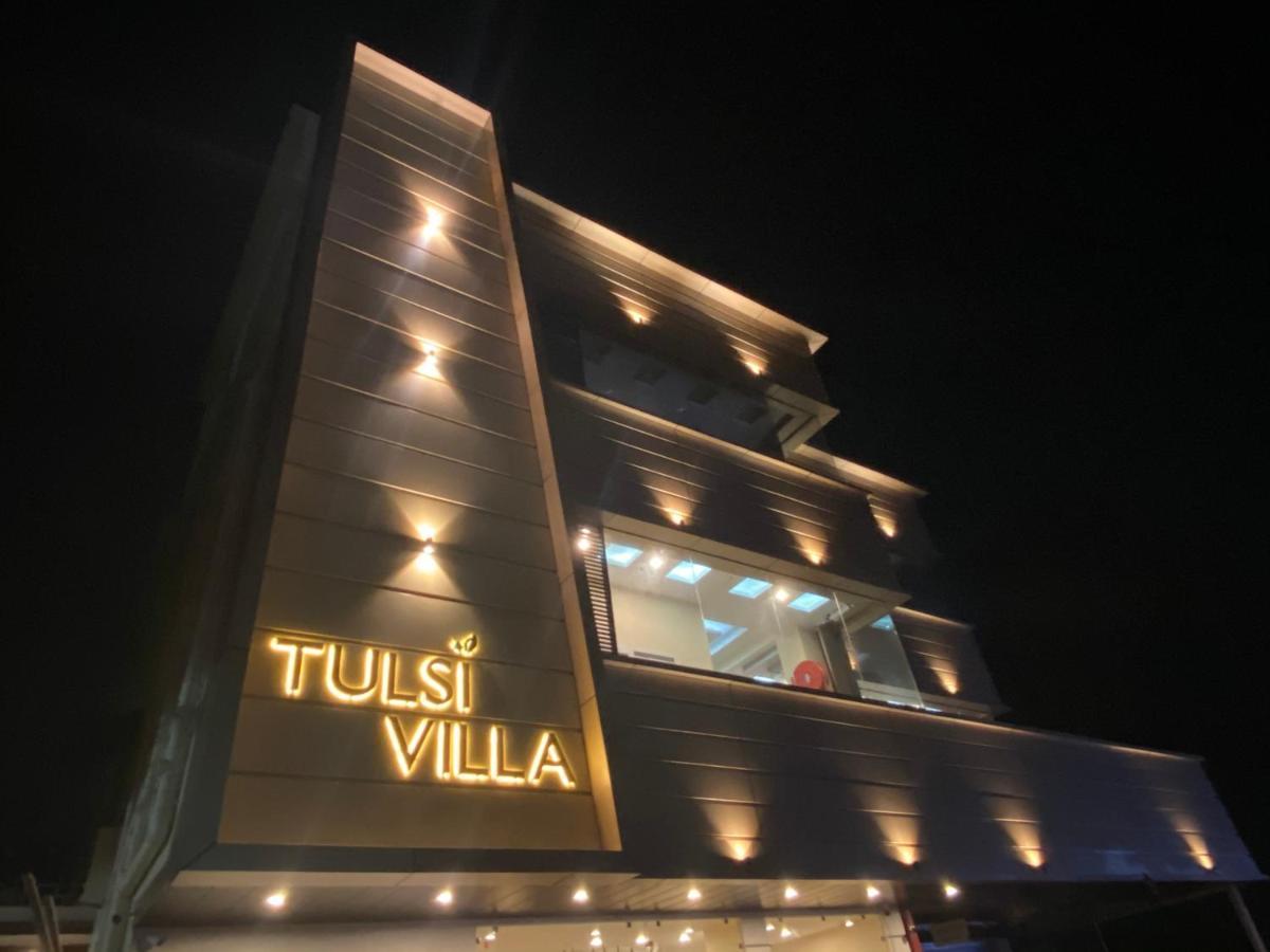 Hotel Tulsi Villa Ντεχραντούν Εξωτερικό φωτογραφία